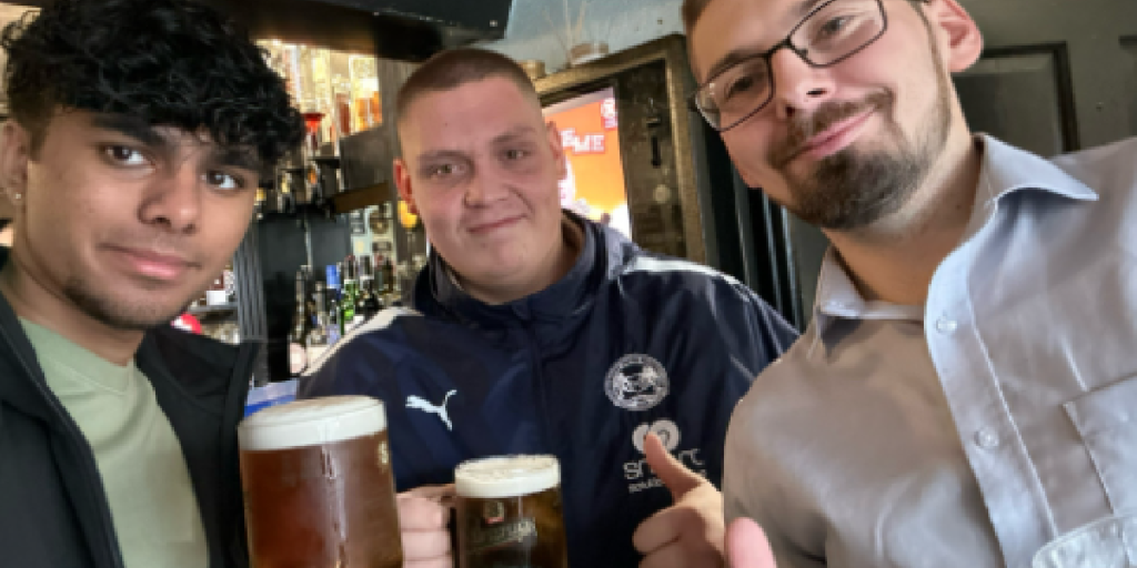 Jon drak 10 øl hver dag i 200 dage: Nu afslører han, hvad det gjorde ved ham