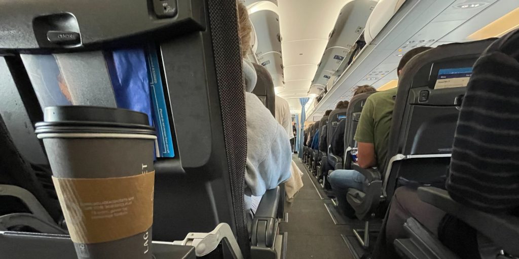 Flyselskaber indfører nyt forbud: Nu må du ikke længere have det med ombord