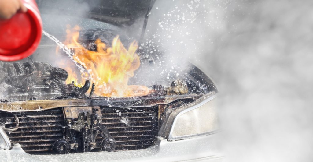 Politiet advarer: flere elbiler bryder i brand efter softwarefejl