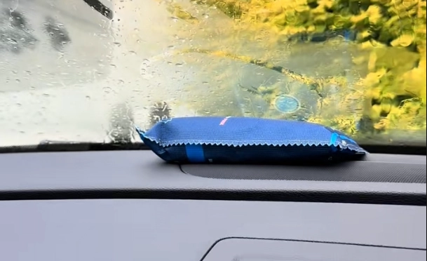 Dehumidifier bag, kondens, car, window, bil, forrude