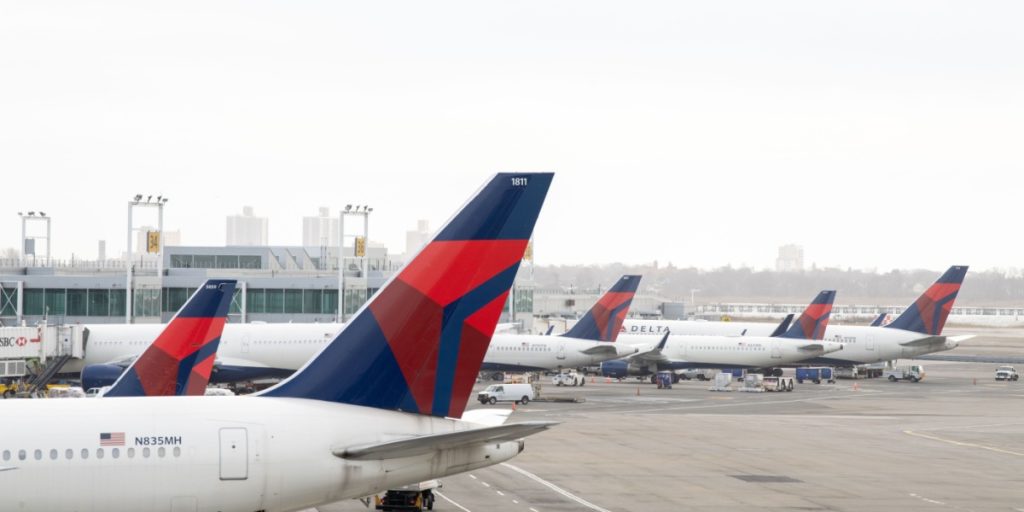 Globalt nedbrud: Flyindustrien ramt
