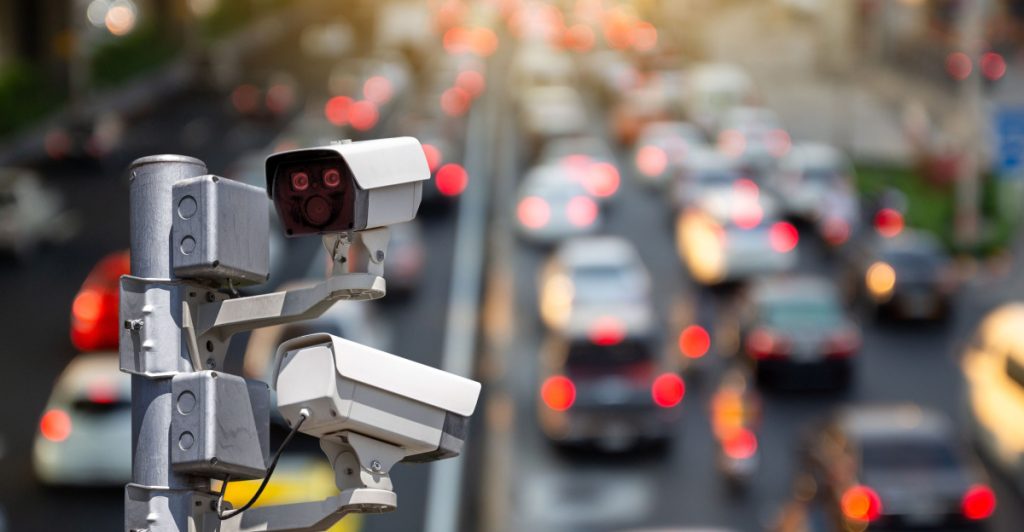surveilance, overvågning, trafik kamera, traffic jam, kø, biler
