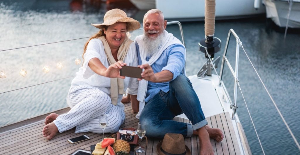 Happy couple, old couple