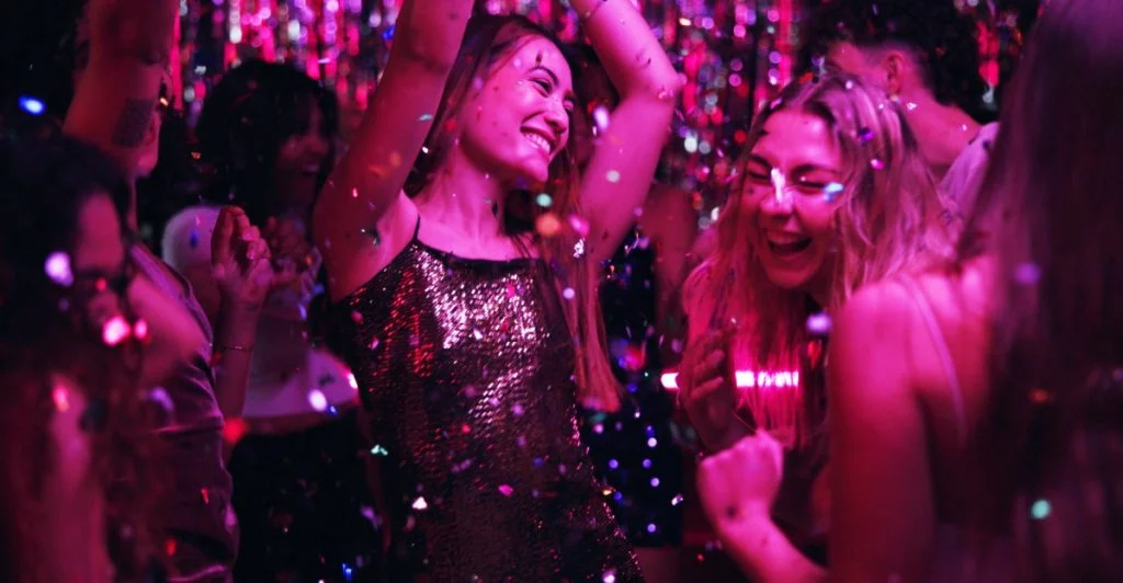 Larmet från dj-båset: Generation Z har glömt hur man festar
