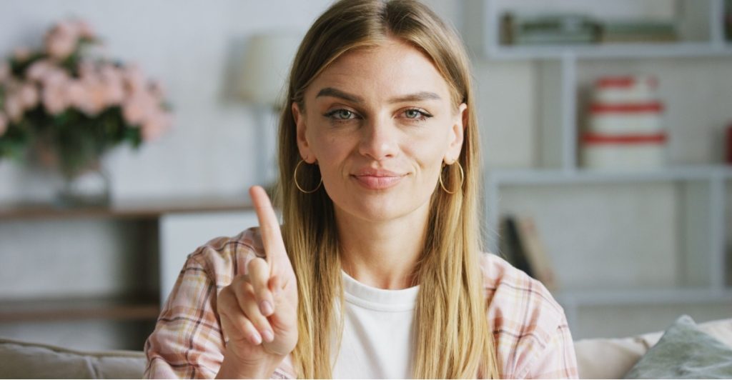 Saying no, girl saying no, nej