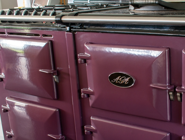 De trodde de kjøpte et oppussingsobjekt – men bak veggen skjulte det seg en skatt