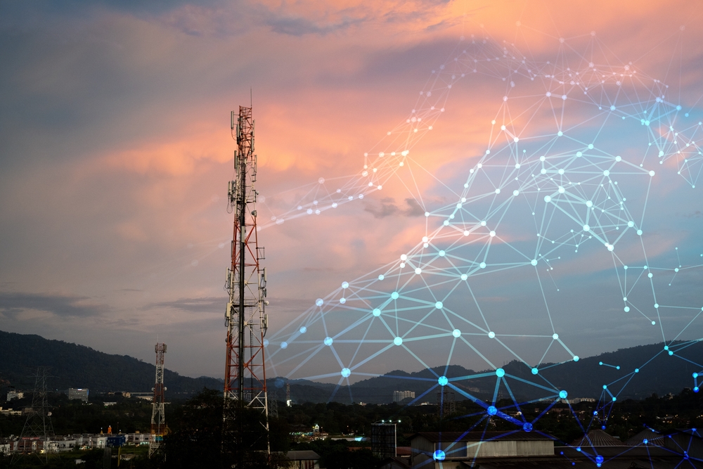 Telecommunication,Tower,For,2g,3g,4g,5g,Network,During,Sunset,telefonnetværk