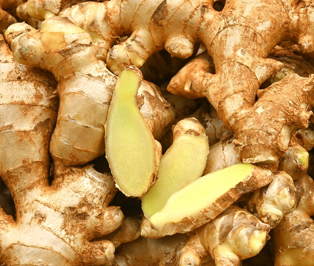 Ginger,Root,And,Ginger,Slice.,Fresh,Ginger,Root,And,Ground