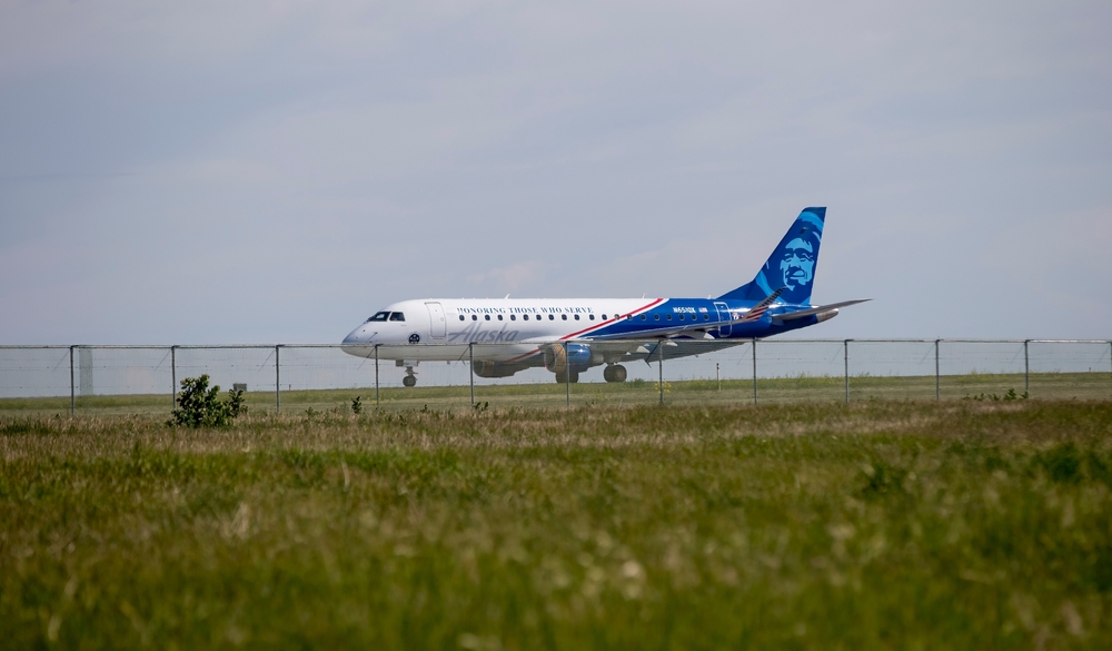 Alaska Airlines,Plane, flight, airport, fly