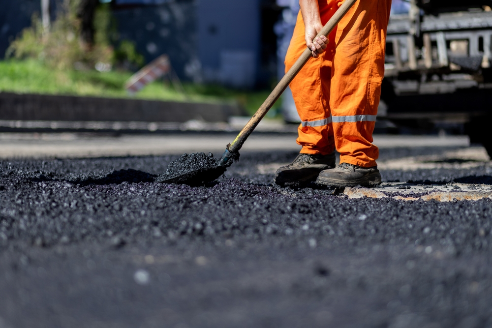 Roadwork, construction worker, vejarbejder, vejarbejde, asfalt, asphalt