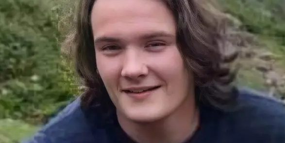 22-årige Johnny klagede over udmattelse og tilbagevendende migræne: Kun få uger senere var han død