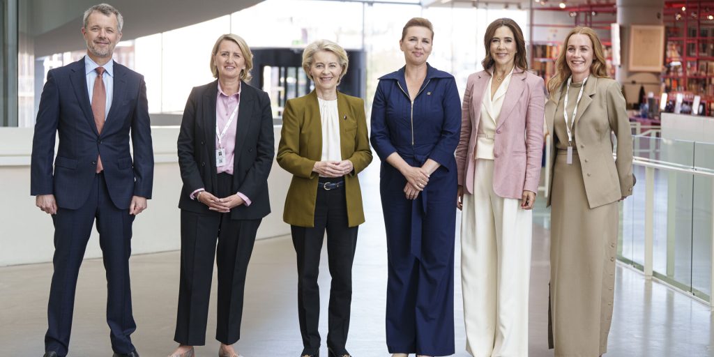 Mary stepper ind, hvor Mette stepper ud: Dronningen skal repræsentere Danmark