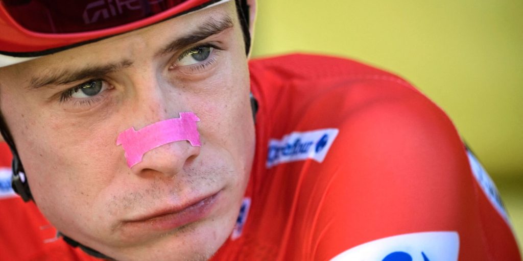 Udmattet og ærlig: Vingegaard åbner op om det hårdeste år i karrieren