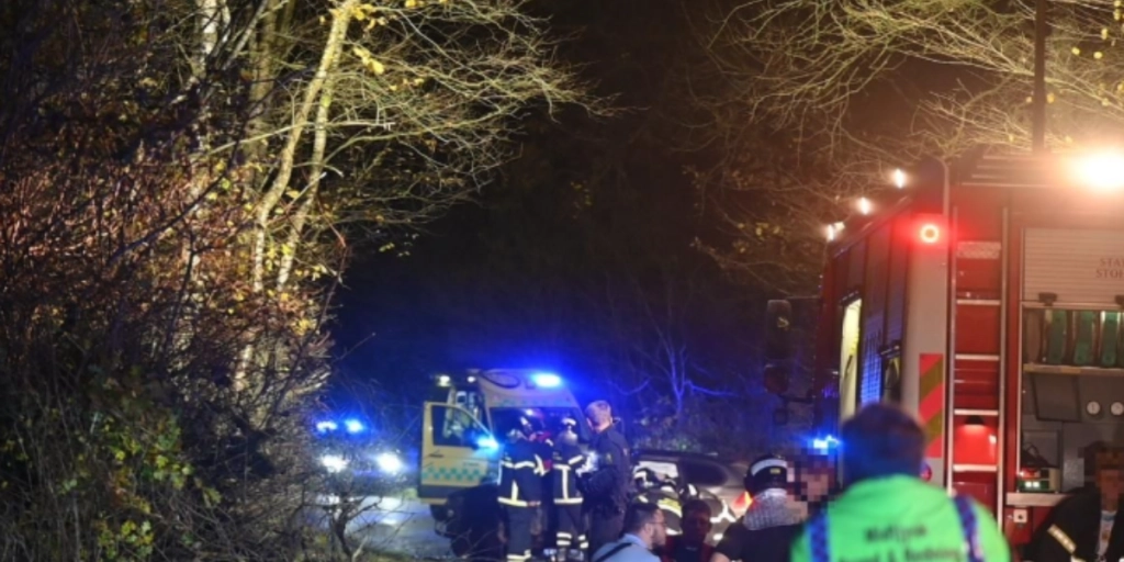 Frygteligt færdselsuheld: Fire unge mennesker sendt på hospitalet
