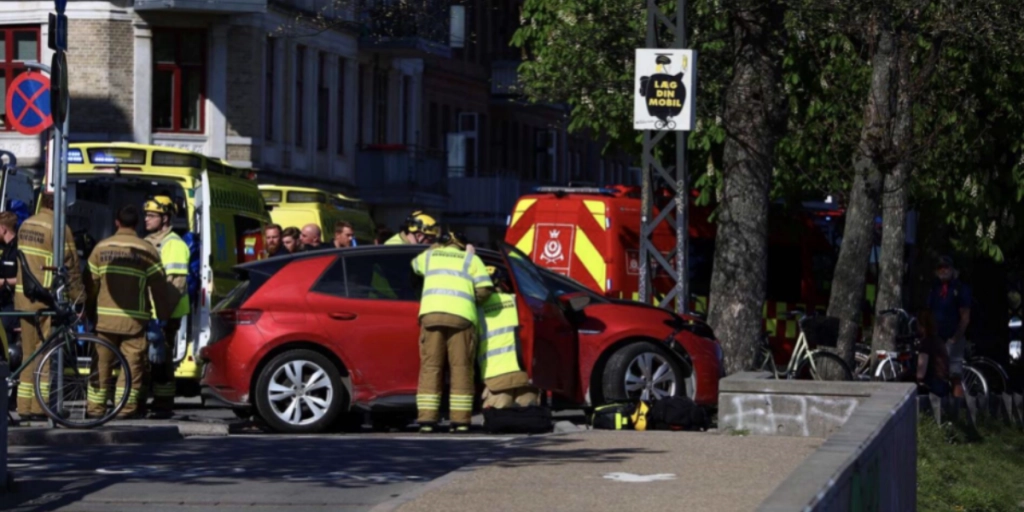 Kørte menneskemængde ned: Derfor er bilisten blevet frikendt