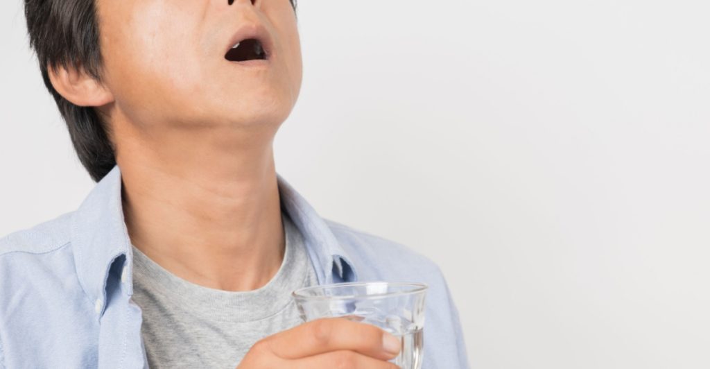 Gurgla, gargling with water