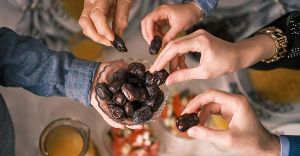 Dates, fruit