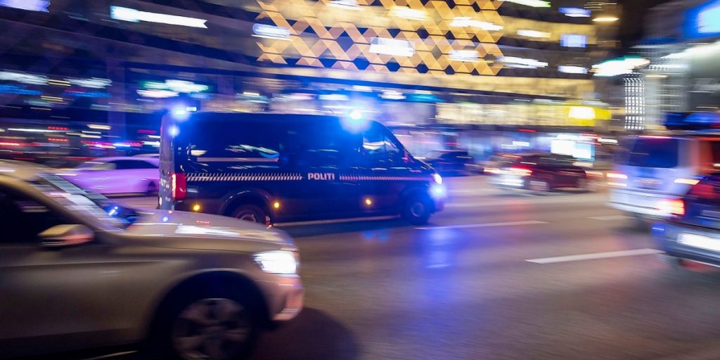 Tesla på prøveplader udløser stor bøde efter kontrol