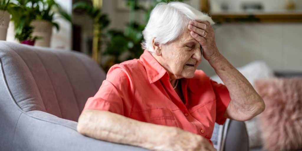 demens, gammel kvinde, syg