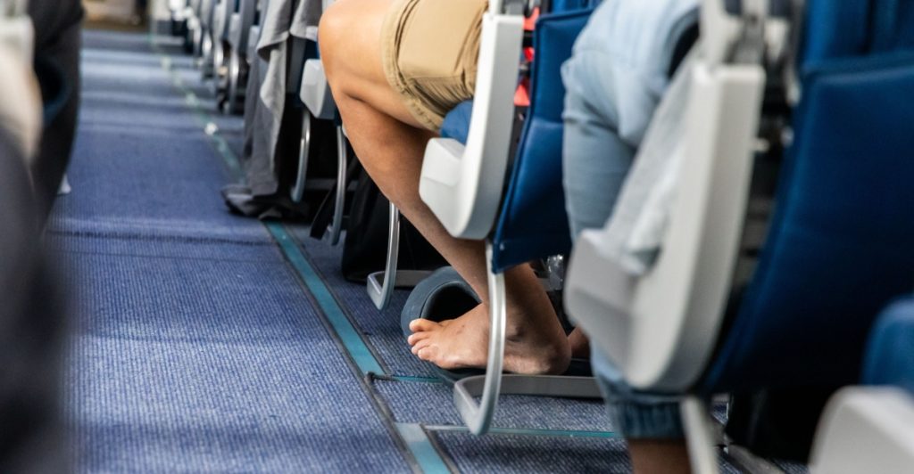 Bare feet flight, passenger