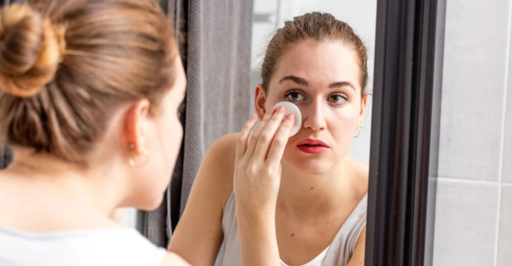 Eye makeup remover