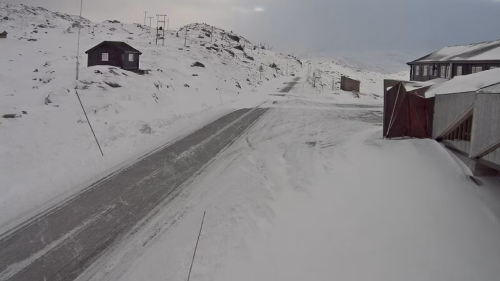 Veikamera Sognefjellet Fylkesveg 55, snø, sne, snow, Norway, Norge, road