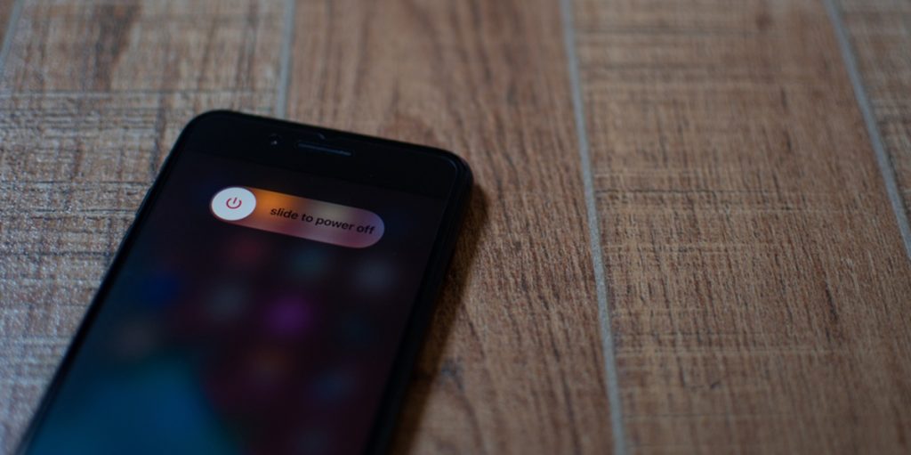 Det er oftere, end du tror: Så tit skal du slukke din mobiltelefon