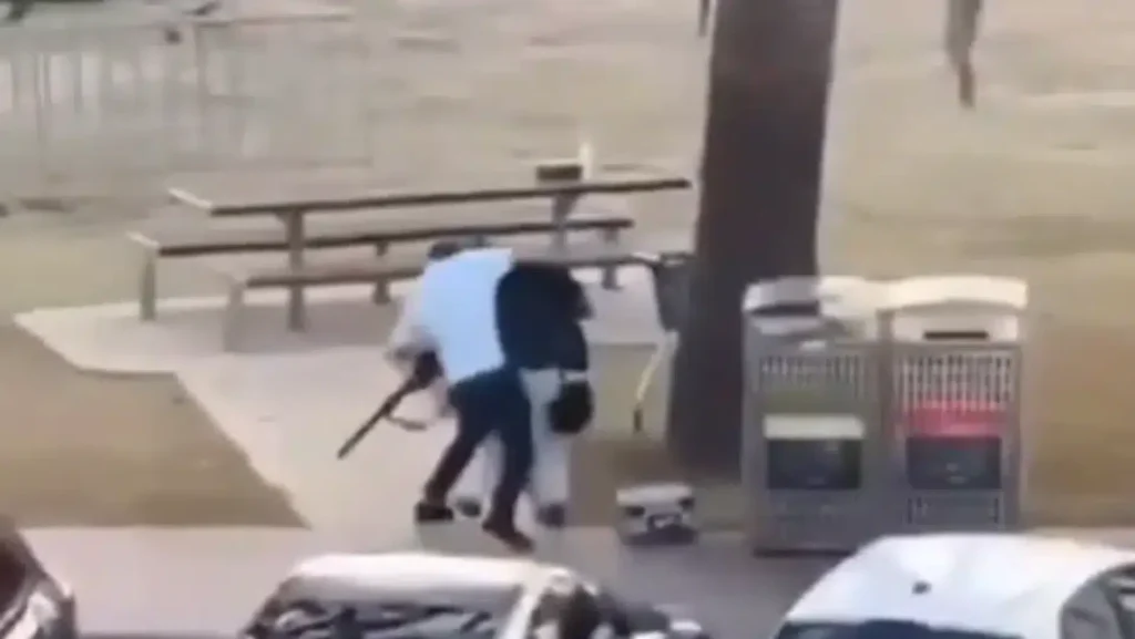 Angreb gerningsmanden under terrorangreb: Nu tager folkehelten bladet fra munden