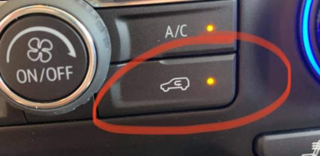 Ska jag använda recirkulationsknappen när rutorna immar igen? Få vet det, men här är svaret