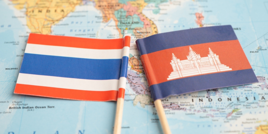 Tausende evakuiert, nachdem thailändische Luftangriffe die kambodschanische Grenze getroffen haben