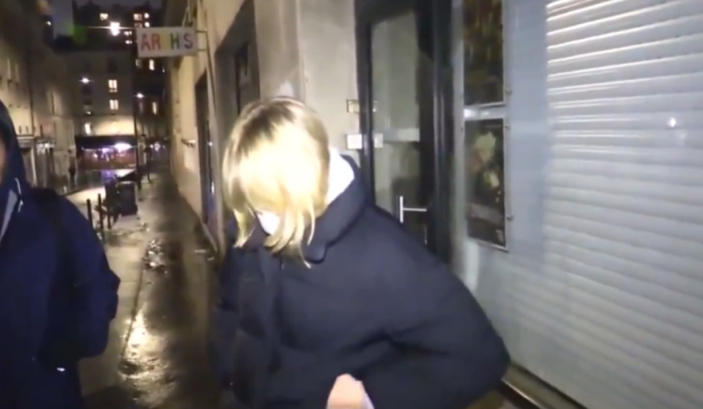 VIDEO: Ukrainer stellt sich ‚Putins geheimer Tochter‘ entgegen: „Dein Vater hat meinen Bruder getötet“