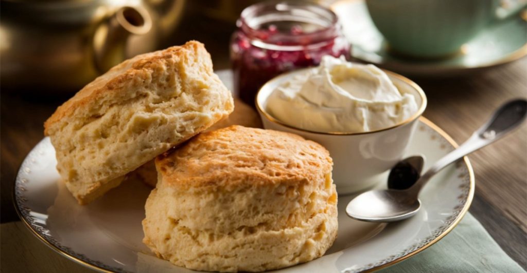 Så bakade drottning Elizabeth sina berömda scones – och de är löjligt enkla
