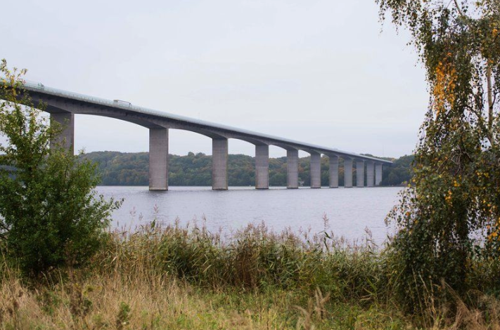 Køre du på Vejlefjordbroen? Så påvirker dette dig