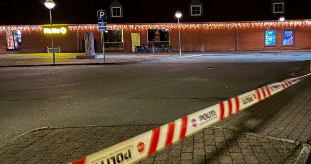 Politiet iført skudsikre veste: Meldinger om skyderi foran Netto