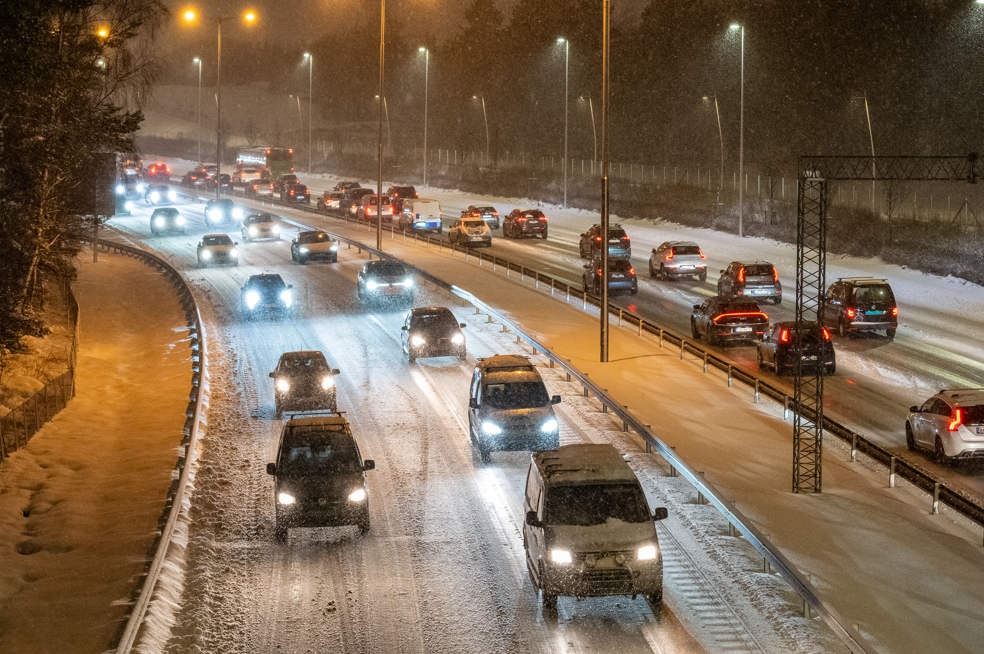 Trafikk, E39 Stavanger, snø, motorvei, vinter, biler, traffic, cars, snow, road, motorvej, sne
