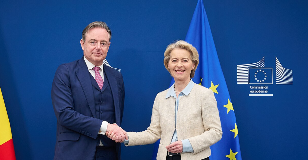 Bart de Wever, Urusla von Derleyen