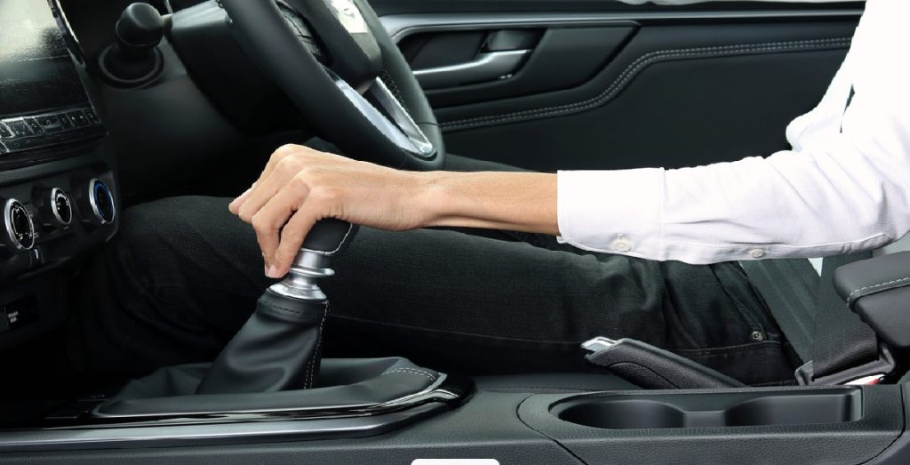 Bara ’bra’ bilförare gör detta: En liten detalj som förlänger motorns livslängd