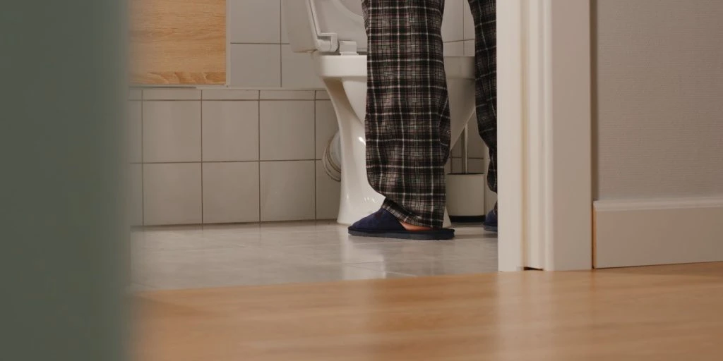 peeing at night