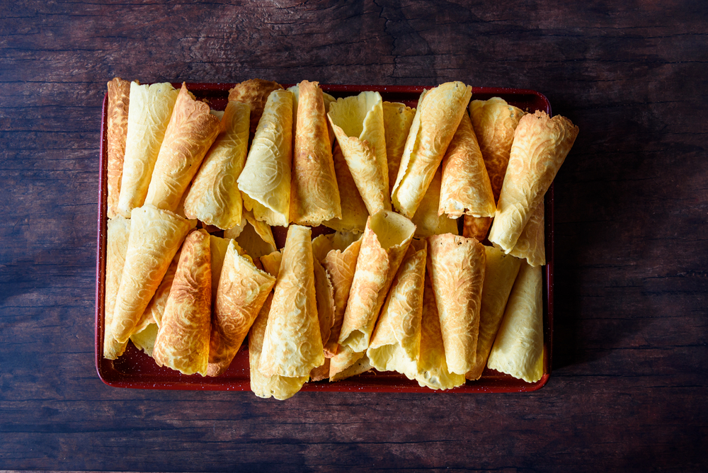 krumkake, julekake, christmas cake
