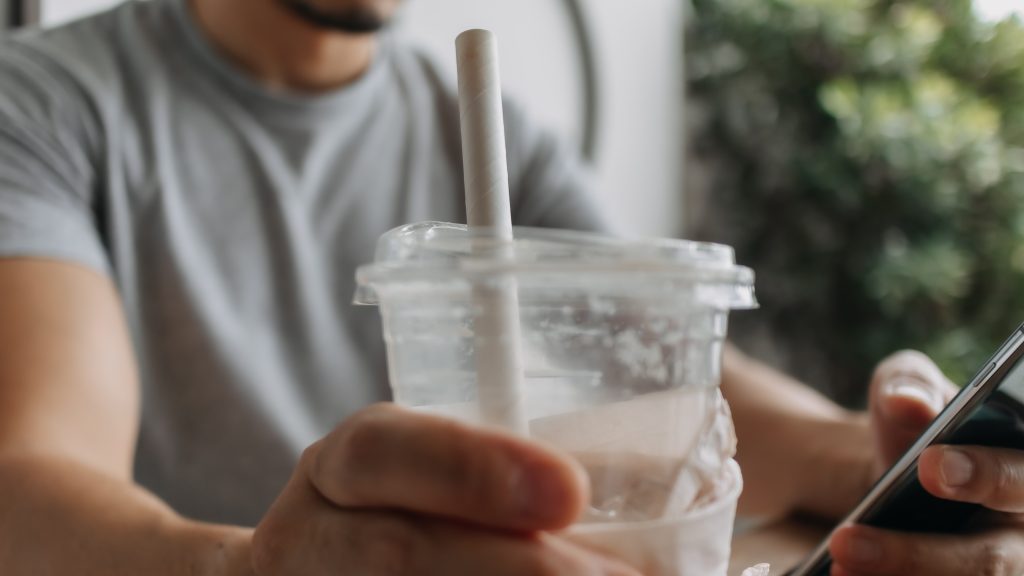 Advarsel om populær drik: Kan være sundhedsskadelig