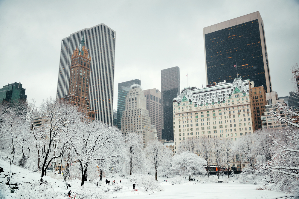 Central Park winter with skyscrapers in midtown Manhattan New York City,snow,sne,vinter