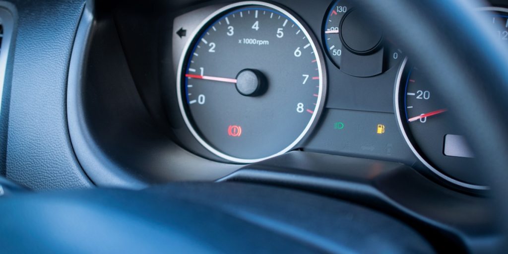 Bilister gör detta för att spara pengar: I längden kan det förstöra motorn