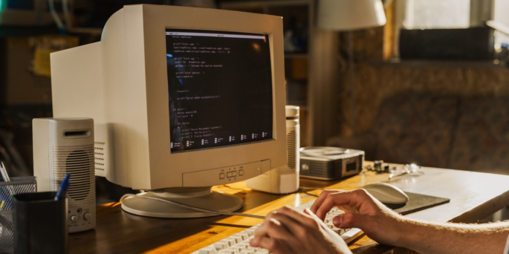 Mand købte billig skærm i genbrugsbutik: Først derhjemme indså han den overraskende sandhed