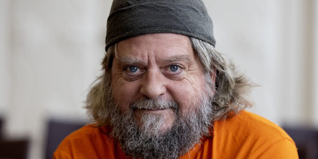 Anders Lund Madsens kommentar vækker opsigt: “Det er virkelig ikke for at være arrogant med penge, men…”