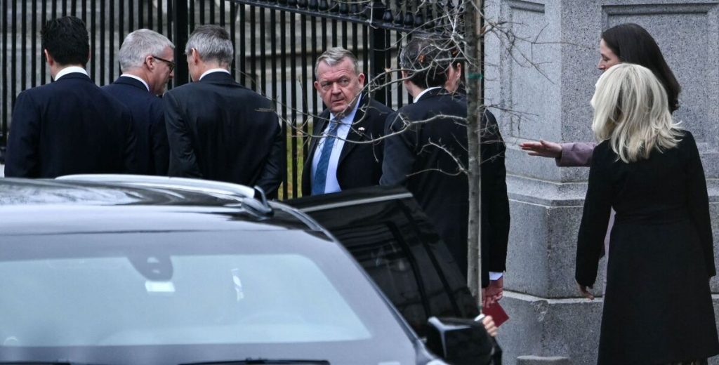 Grønlands skæbnemøde er slut: Nu fortæller Lars Løkke Rasmussen hvad mødet endte med