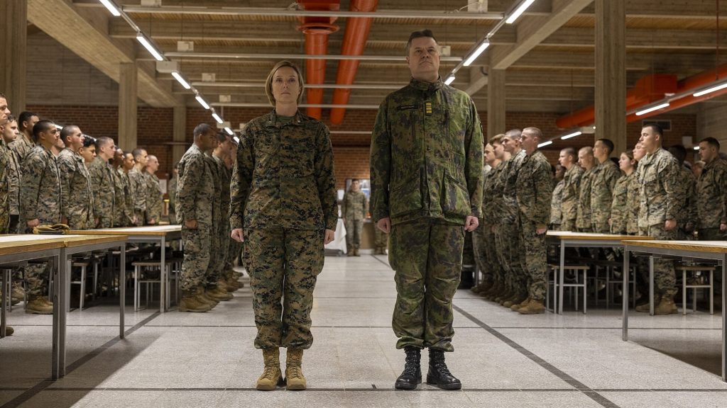 U.S. military launches review of women on the front lines