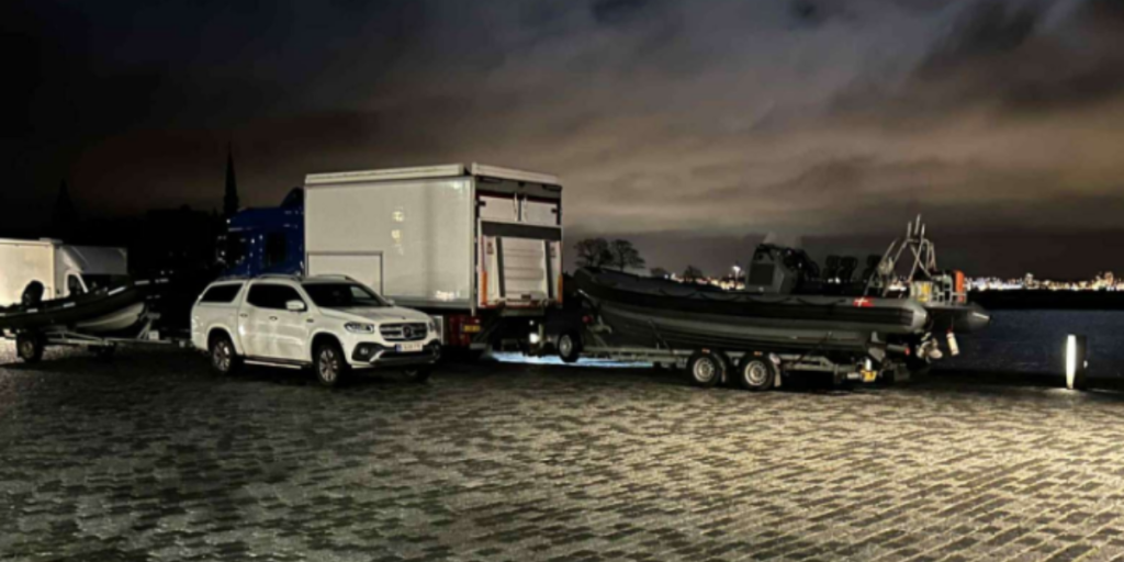 16-årig fundet død i vandet