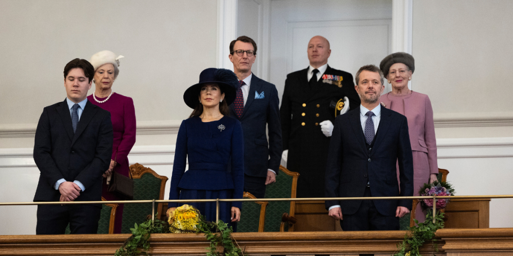 Tager nye højder: Kongehuset melder sig på banen i kampen om Grønland