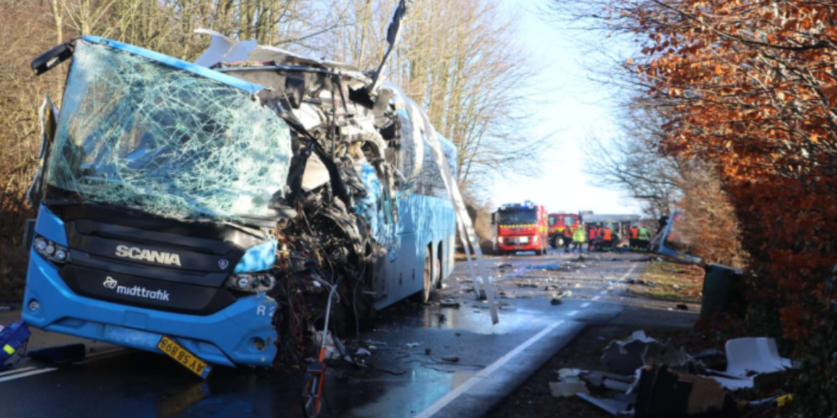 Busulykken der kostede to mennesker livet: Nye detaljer viser Midttrafik modtog klager før tragedien skete