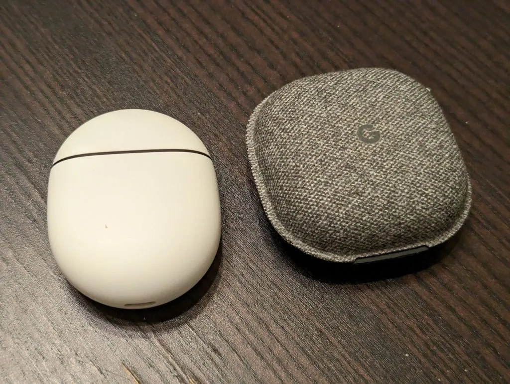 Sikkerhedseksperter kommer med vigtig advarsel: Gælder alle, der har en af disse par høretelefoner